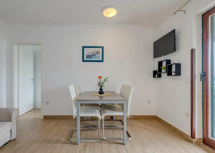 Apartments G