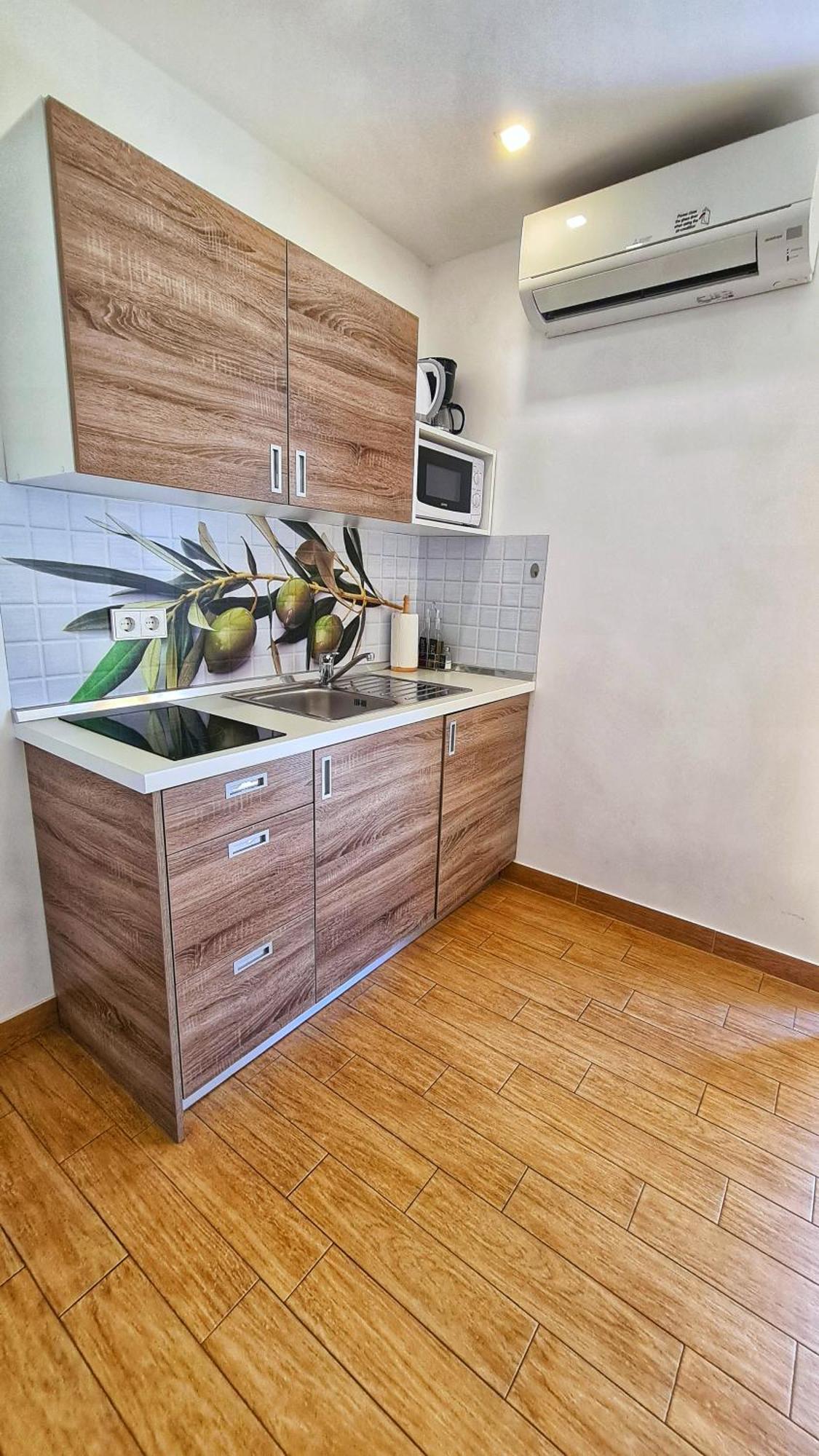 G Apartment