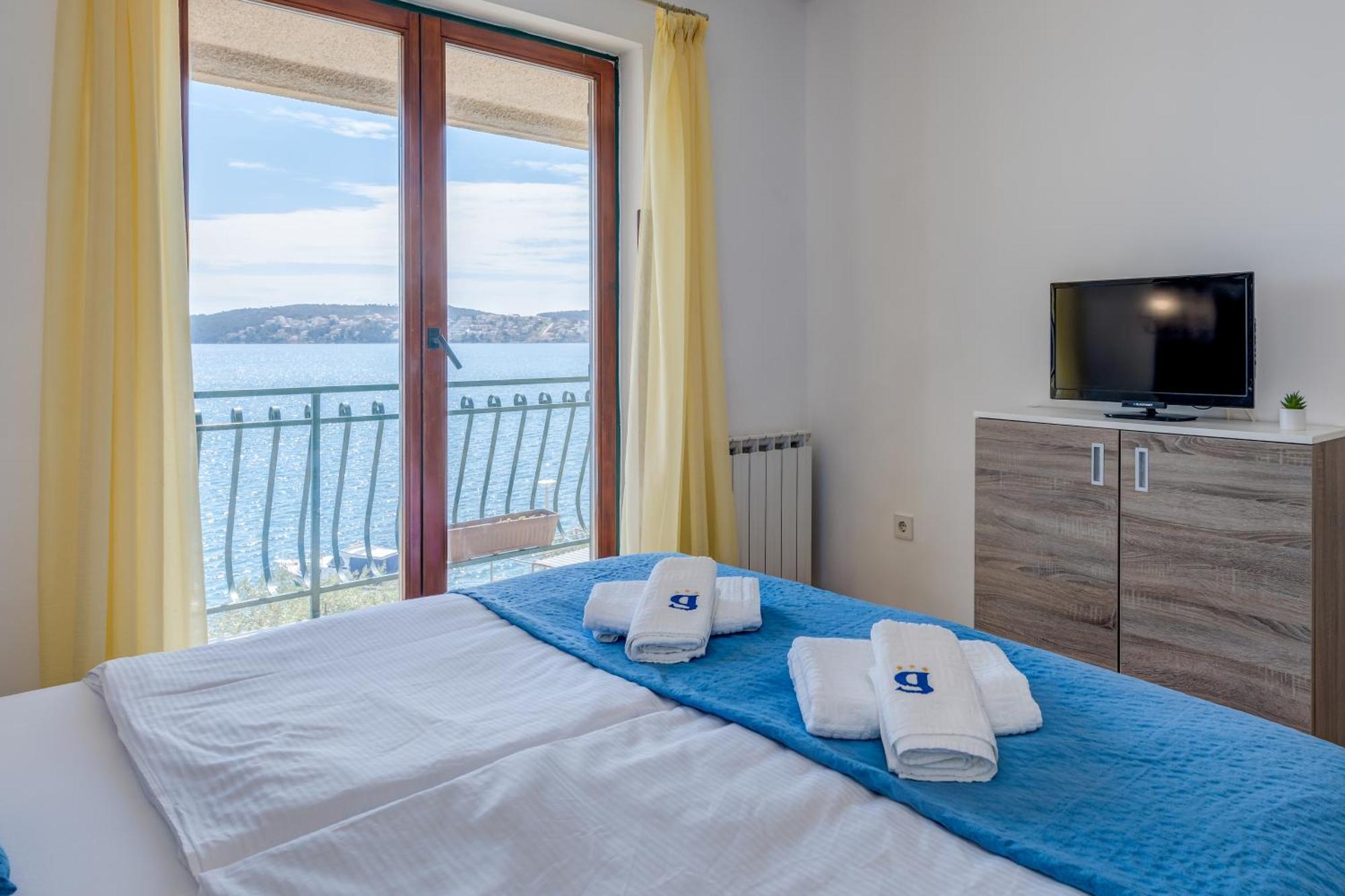 G Trogir
